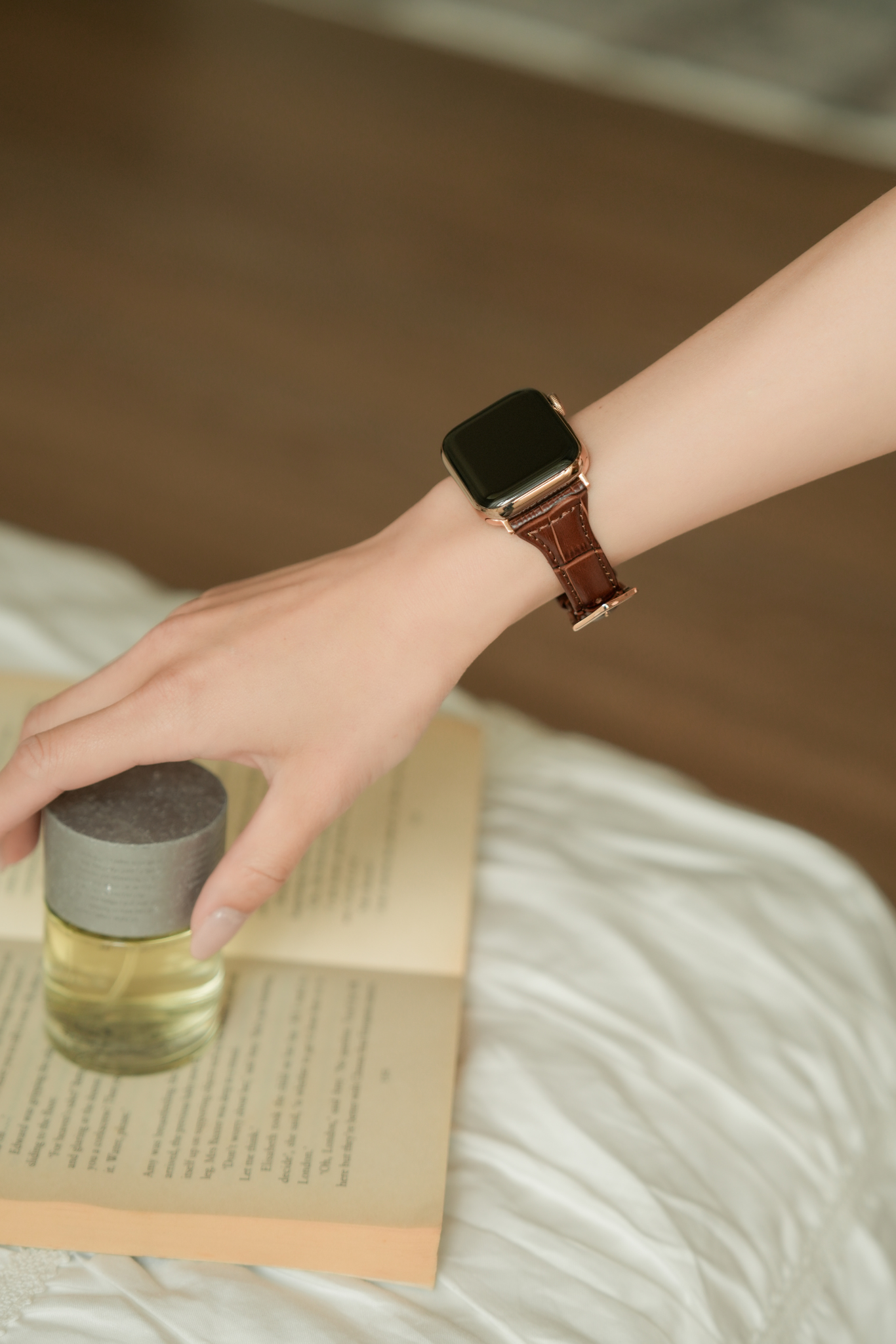 鱷魚壓紋珍藏 深棕 Apple Watch 真皮錶帶